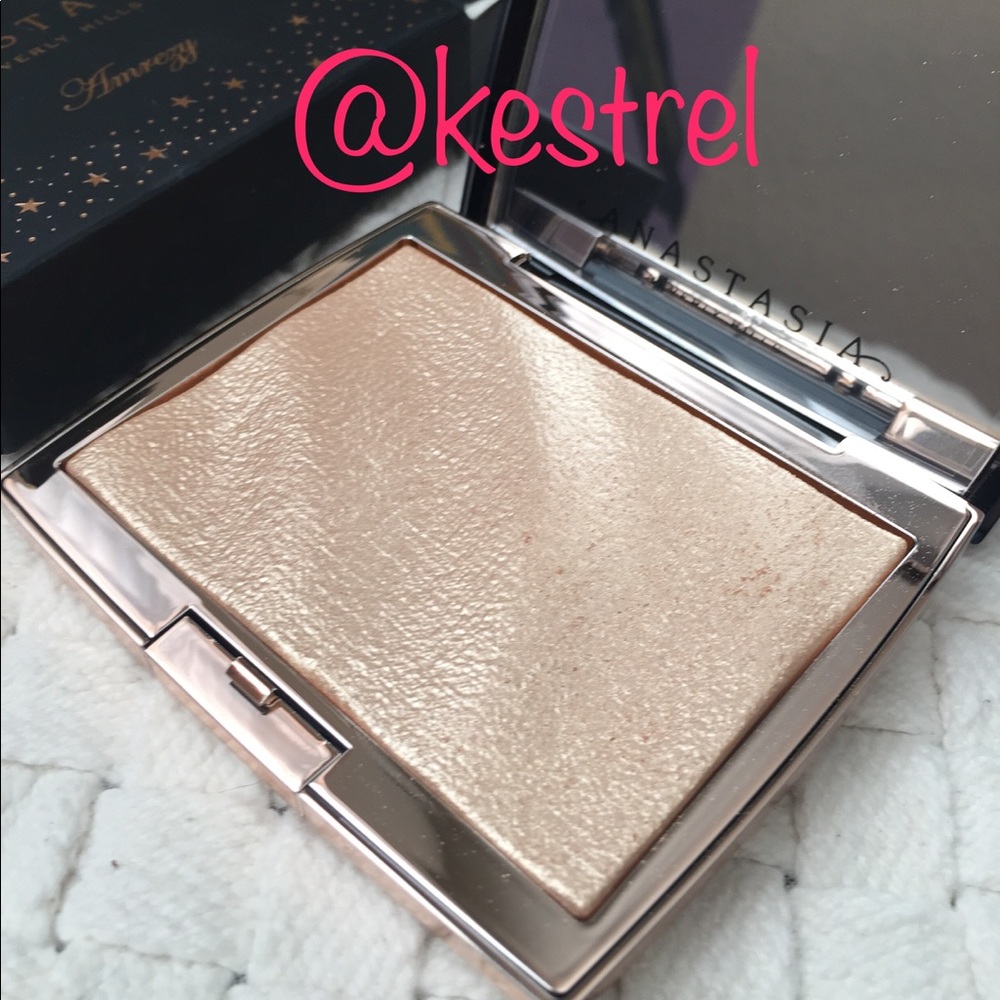 ABH X Amrezy highlighter used